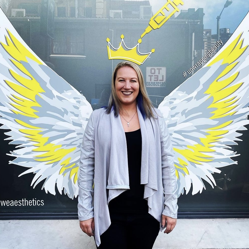 趣味小知识 全球每年售出的复印纸数量可以铺满地球表面三圈。 一支钢笔的墨水量大约可以让一个人书写四万字。 一台打印机每年大约消耗1000张纸。 用户互动环节